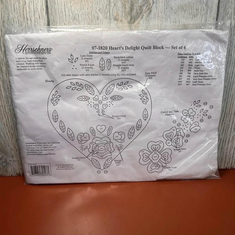 Lot‎ of 2 Herrschners Heart's Delight Quilt Block Set of 6 Needlepoint